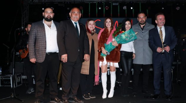 KONSERİ 20 BİN KİŞİ İZLEDİ…