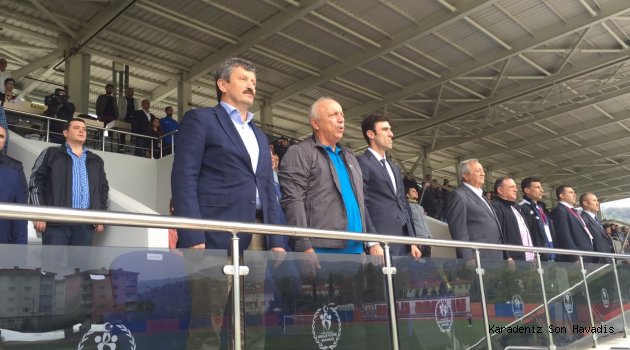 Milletvekili Özbakır,Zonguldak Kömürspor'a başarılar diledi