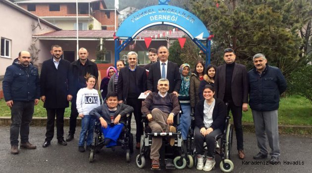 Mutlu ve Eşitmez' den, Fiziksel Engelliler Derneği’ni ziyaret