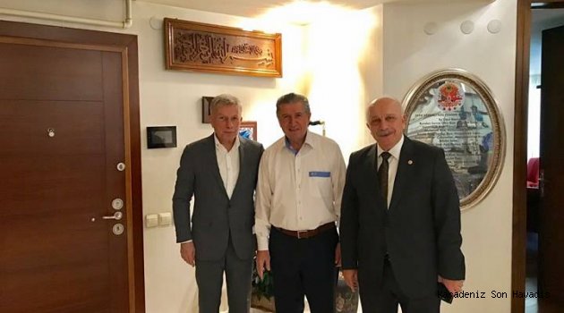 Özbakır'dan Hemşehrisi Toptan'a Geçmiş Olsun Ziyareti....