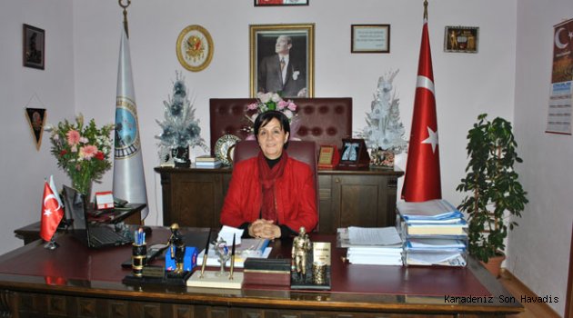 Saltukova Belediye Başkanı Zerrin GÜNEŞ 10 Kasım Mustafa Kemal Atatürk’ün ölüm yıldönümü ile ilgili bir mesaj yayımladı.