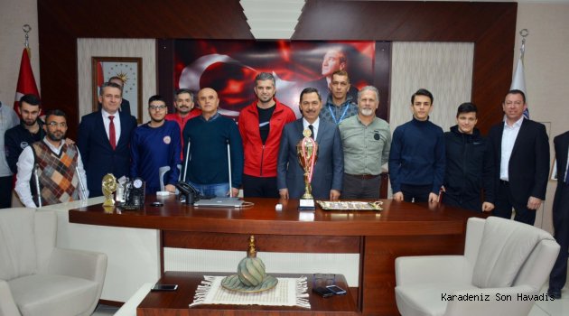 Şampiyon takıma tam altın ödülü