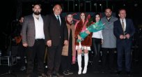 KONSERİ 20 BİN KİŞİ İZLEDİ…