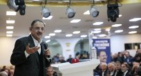 “İlçede kentsel dönüşüm çalışmaları kapsamında evleri yıkılan vatandaşların evlerini 5 yıl içinde teslim edeceğiz”