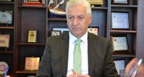 Karasu Belediyesi Park ve Bahçeler ekiplerince mevcut ve yeni yapılan parklarda ağaçlandırma çalışması başlatıldı