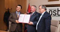 Kayseri Uluslararası Fuar ve Kongre Merkezi İkinci Hol İmzası Atıldı
