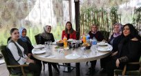 Miray Ürkmezer, Muhtar Eşleri İle Buluştu