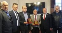 Ürkmezer'den Görev Süresi Dolan Muhtarlara Plaket