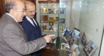 VALİ USTAOĞLU, BAŞKAN GÜMRÜKÇÜOĞLU’NU TEBRİK ETTİ