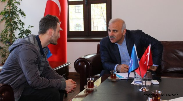 Trabzon Büyükşehir Belediye Başkanı Zorluoğlu Vatandaşları Dinliyor