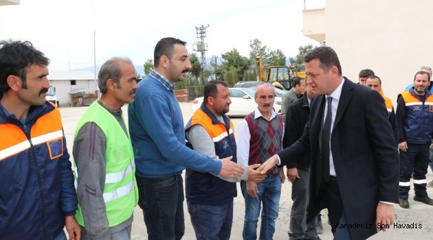 Ürkmezer’den İşçilere Teşekkür