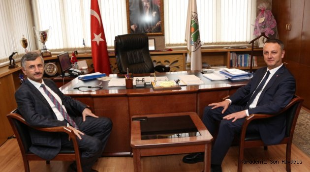 Vali Bektaş'dan, Belediye Başkanı Alan'a 'hayırlı olsun' ziyareti