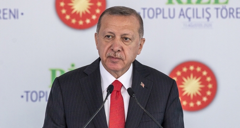 Cumhurbaşkanı Recep Tayyip Erdoğan, Rize Valiliği önünde düzenlenen toplu açılış töreninde konuştu.